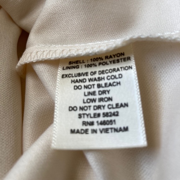 Dress - Picture 4 of 4